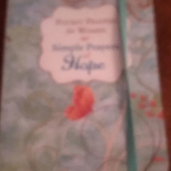 Gift Bundle   - Picture 2 of 9